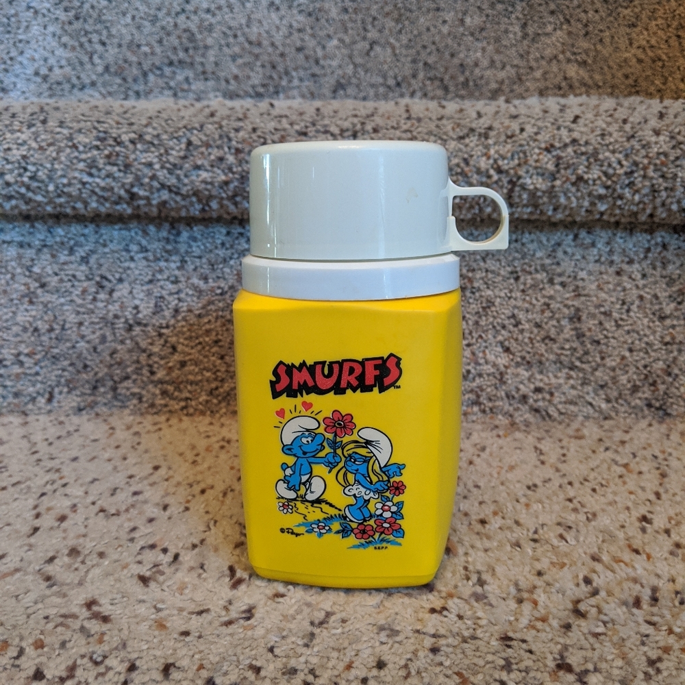 1980s Vintage Smurfs Thermos
